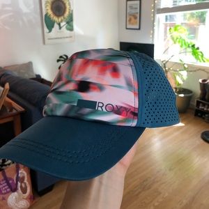 Roxy Trucker Hat
